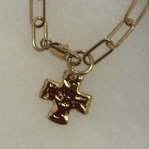 Chunky cross chain necklace